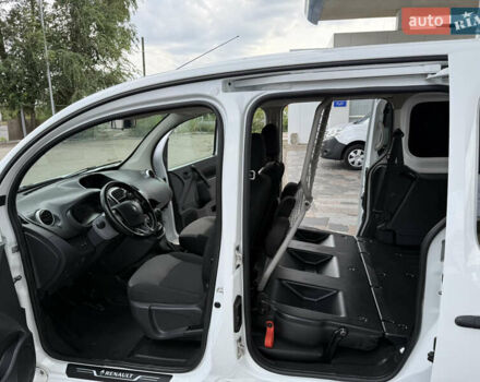 Белый Рено Кенгу, объемом двигателя 1.5 л и пробегом 117 тыс. км за 12999 $, фото 78 на Automoto.ua