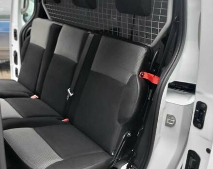 Белый Рено Кенгу, объемом двигателя 1.5 л и пробегом 200 тыс. км за 12900 $, фото 33 на Automoto.ua