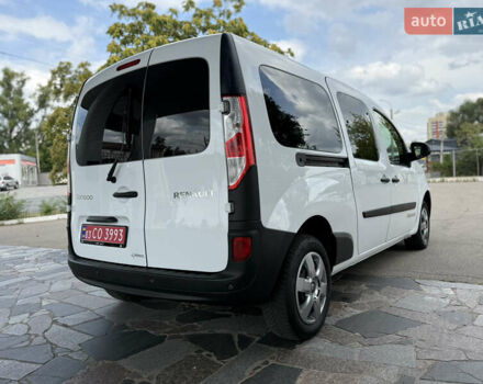 Белый Рено Кенгу, объемом двигателя 1.5 л и пробегом 117 тыс. км за 12999 $, фото 20 на Automoto.ua
