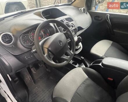 Белый Рено Кенгу, объемом двигателя 1.5 л и пробегом 161 тыс. км за 8200 $, фото 8 на Automoto.ua