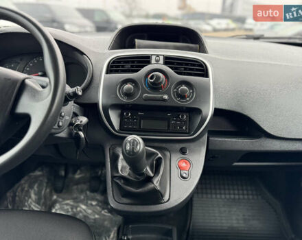 Белый Рено Кенгу, объемом двигателя 1.5 л и пробегом 71 тыс. км за 14700 $, фото 53 на Automoto.ua