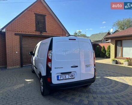 Білий Рено Кєнгу, об'ємом двигуна 0 л та пробігом 29 тис. км за 12300 $, фото 6 на Automoto.ua