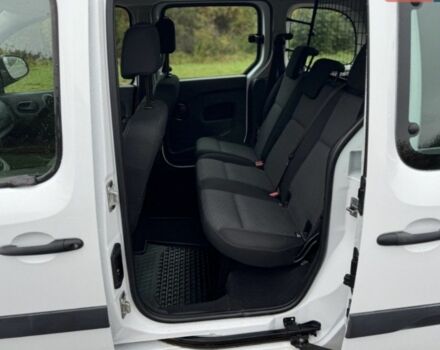 Білий Рено Кєнгу, об'ємом двигуна 1.5 л та пробігом 127 тис. км за 307 $, фото 5 на Automoto.ua