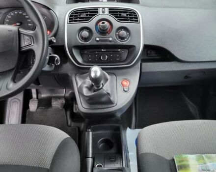 Белый Рено Кенгу, объемом двигателя 1.5 л и пробегом 200 тыс. км за 12900 $, фото 40 на Automoto.ua