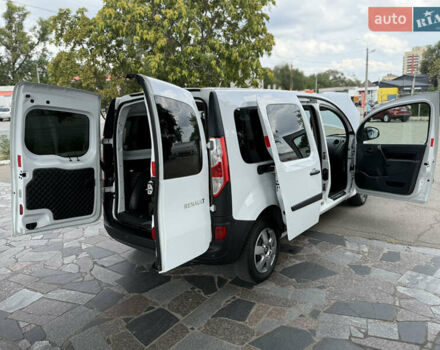 Белый Рено Кенгу, объемом двигателя 1.5 л и пробегом 117 тыс. км за 12999 $, фото 99 на Automoto.ua
