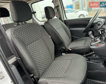 Белый Рено Кенгу, объемом двигателя 1.5 л и пробегом 71 тыс. км за 14700 $, фото 60 на Automoto.ua