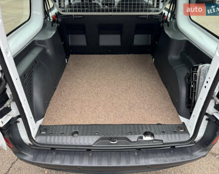 Белый Рено Кенгу, объемом двигателя 1.5 л и пробегом 71 тыс. км за 14700 $, фото 34 на Automoto.ua