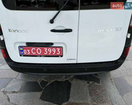 Белый Рено Кенгу, объемом двигателя 1.5 л и пробегом 117 тыс. км за 12999 $, фото 63 на Automoto.ua