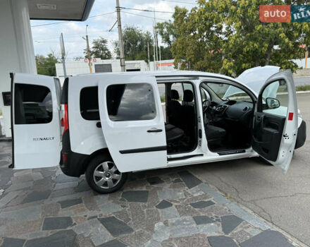 Белый Рено Кенгу, объемом двигателя 1.5 л и пробегом 117 тыс. км за 12999 $, фото 97 на Automoto.ua