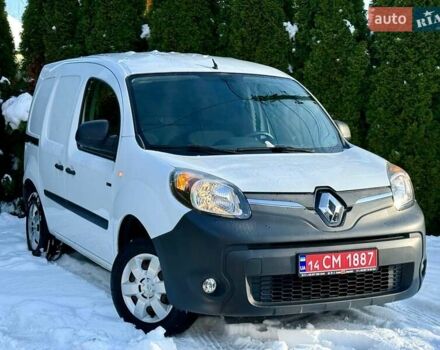 Белый Рено Кенгу, объемом двигателя 0 л и пробегом 75 тыс. км за 9999 $, фото 2 на Automoto.ua
