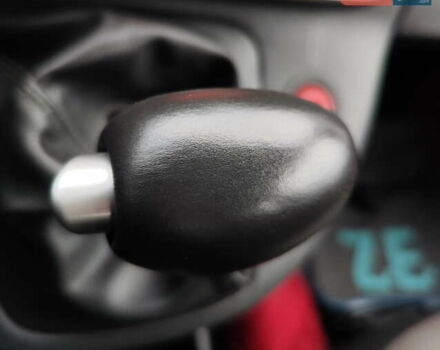 Білий Рено Кєнгу, об'ємом двигуна 0 л та пробігом 36 тис. км за 14200 $, фото 21 на Automoto.ua