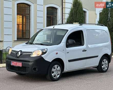 Белый Рено Кенгу, объемом двигателя 0 л и пробегом 32 тыс. км за 9300 $, фото 10 на Automoto.ua