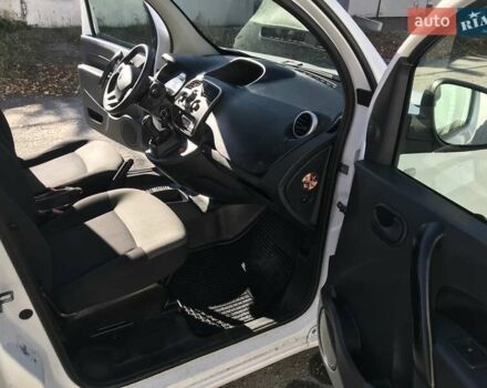 Білий Рено Кєнгу, об'ємом двигуна 1.46 л та пробігом 152 тис. км за 8600 $, фото 10 на Automoto.ua