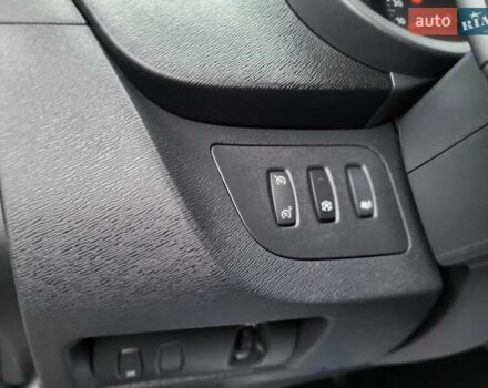 Белый Рено Кенгу, объемом двигателя 1.5 л и пробегом 200 тыс. км за 12900 $, фото 18 на Automoto.ua