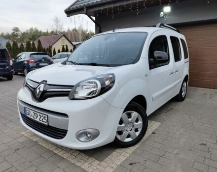 Белый Рено Кенгу, объемом двигателя 1.5 л и пробегом 125 тыс. км за 6170 $, фото 6 на Automoto.ua