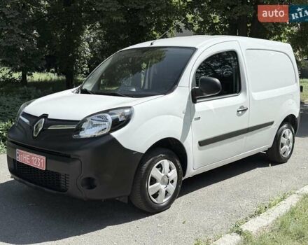 Белый Рено Кенгу, объемом двигателя 0 л и пробегом 27 тыс. км за 9700 $, фото 10 на Automoto.ua