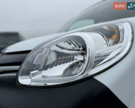 Белый Рено Кенгу, объемом двигателя 1.5 л и пробегом 71 тыс. км за 14700 $, фото 18 на Automoto.ua