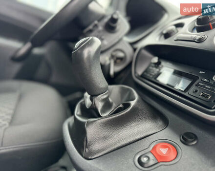 Белый Рено Кенгу, объемом двигателя 1.5 л и пробегом 71 тыс. км за 14700 $, фото 62 на Automoto.ua