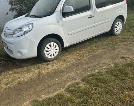 Белый Рено Кенгу, объемом двигателя 1.46 л и пробегом 184 тыс. км за 9800 $, фото 1 на Automoto.ua
