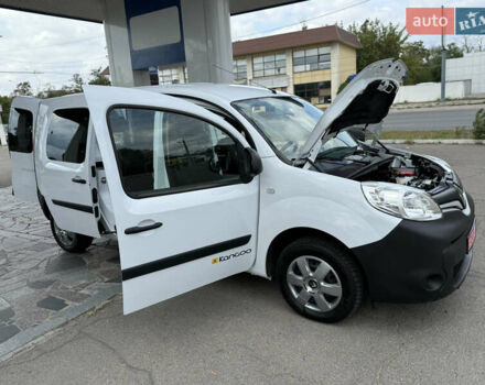 Белый Рено Кенгу, объемом двигателя 1.5 л и пробегом 117 тыс. км за 12999 $, фото 94 на Automoto.ua