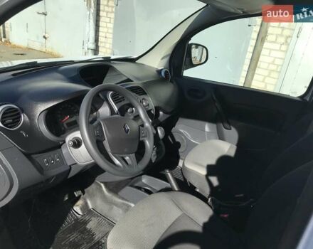 Білий Рено Кєнгу, об'ємом двигуна 1.46 л та пробігом 152 тис. км за 8600 $, фото 4 на Automoto.ua