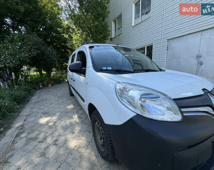 Белый Рено Кенгу, объемом двигателя 1.5 л и пробегом 270 тыс. км за 13500 $, фото 5 на Automoto.ua