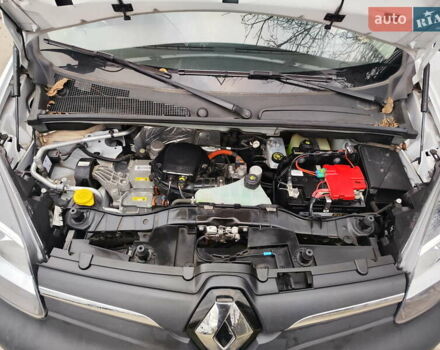 Білий Рено Кєнгу, об'ємом двигуна 0 л та пробігом 36 тис. км за 14200 $, фото 24 на Automoto.ua