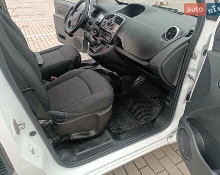 Белый Рено Кенгу, объемом двигателя 1.5 л и пробегом 138 тыс. км за 11800 $, фото 25 на Automoto.ua