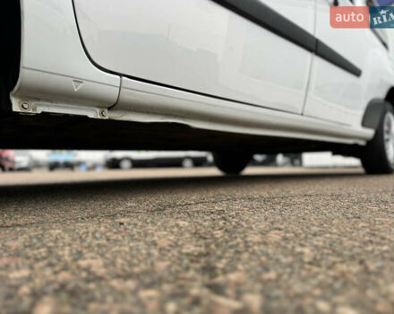 Белый Рено Кенгу, объемом двигателя 1.5 л и пробегом 71 тыс. км за 14700 $, фото 17 на Automoto.ua