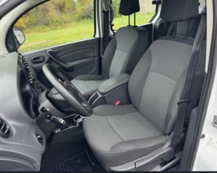 Білий Рено Кєнгу, об'ємом двигуна 1.5 л та пробігом 127 тис. км за 307 $, фото 7 на Automoto.ua