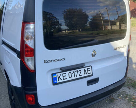 Білий Рено Кєнгу, об'ємом двигуна 1.5 л та пробігом 240 тис. км за 10000 $, фото 7 на Automoto.ua