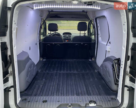 Білий Рено Кєнгу, об'ємом двигуна 1.5 л та пробігом 221 тис. км за 9700 $, фото 55 на Automoto.ua