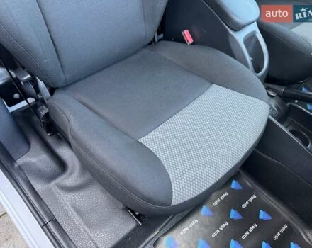 Белый Рено Кенгу, объемом двигателя 0 л и пробегом 39 тыс. км за 10500 $, фото 27 на Automoto.ua