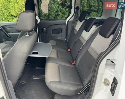 Белый Рено Кенгу, объемом двигателя 1.5 л и пробегом 230 тыс. км за 10750 $, фото 12 на Automoto.ua