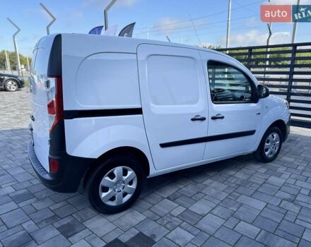 Белый Рено Кенгу, объемом двигателя 0 л и пробегом 39 тыс. км за 10500 $, фото 2 на Automoto.ua