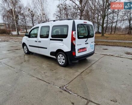 Белый Рено Кенгу, объемом двигателя 0 л и пробегом 23 тыс. км за 13999 $, фото 4 на Automoto.ua