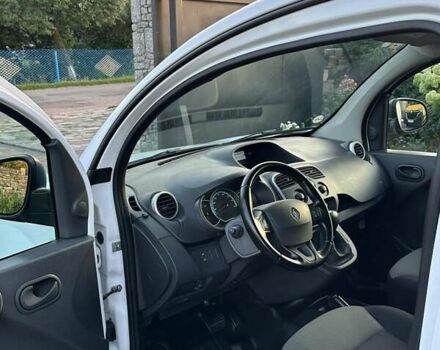 Білий Рено Кєнгу, об'ємом двигуна 0 л та пробігом 35 тис. км за 9700 $, фото 10 на Automoto.ua