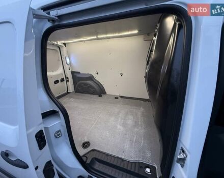 Белый Рено Кенгу, объемом двигателя 0 л и пробегом 61 тыс. км за 11900 $, фото 33 на Automoto.ua