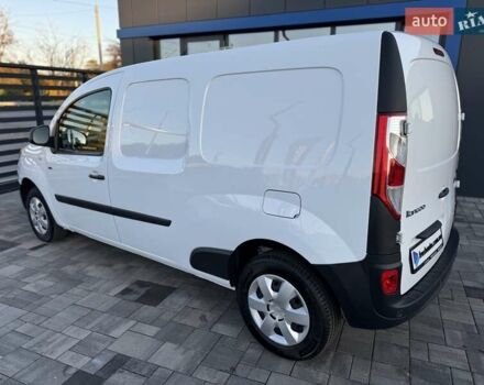 Білий Рено Кєнгу, об'ємом двигуна 0 л та пробігом 27 тис. км за 11999 $, фото 9 на Automoto.ua