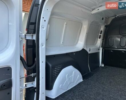 Белый Рено Кенгу, объемом двигателя 0 л и пробегом 10 тыс. км за 10700 $, фото 27 на Automoto.ua