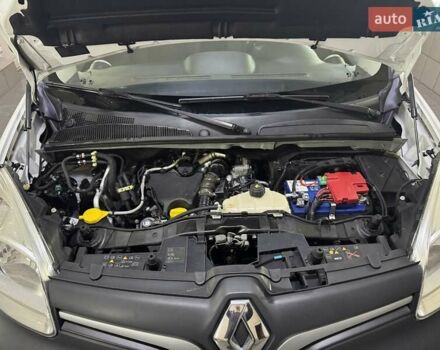 Рено Кенгу 2019 в Умани на Automoto.ua Белый Рено Кенгу, объемом двигателя 1.5 л и пробегом 264 тыс. км за 14500 $, фото 21 на Automoto.ua