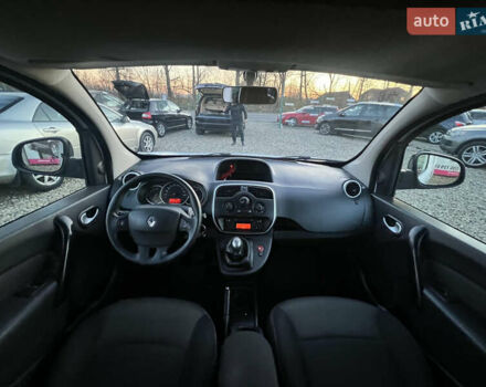 Білий Рено Кєнгу, об'ємом двигуна 1.5 л та пробігом 190 тис. км за 10800 $, фото 17 на Automoto.ua