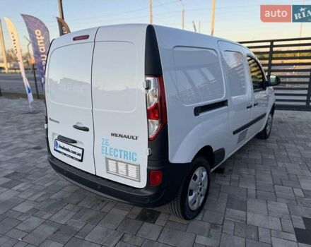 Білий Рено Кєнгу, об'ємом двигуна 0 л та пробігом 27 тис. км за 11999 $, фото 12 на Automoto.ua