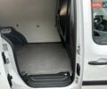 Белый Рено Кенгу, объемом двигателя 0 л и пробегом 51 тыс. км за 12500 $, фото 33 на Automoto.ua