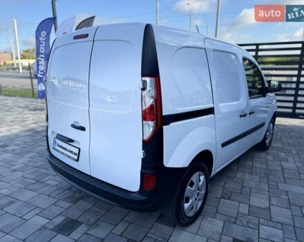 Белый Рено Кенгу, объемом двигателя 0 л и пробегом 39 тыс. км за 10500 $, фото 12 на Automoto.ua