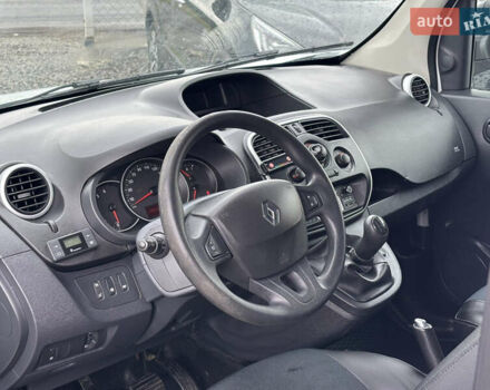 Белый Рено Кенгу, объемом двигателя 1.5 л и пробегом 140 тыс. км за 10900 $, фото 7 на Automoto.ua