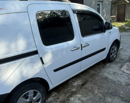 Белый Рено Кенгу, объемом двигателя 1.46 л и пробегом 81 тыс. км за 11800 $, фото 32 на Automoto.ua