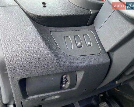 Білий Рено Кєнгу, об'ємом двигуна 1.5 л та пробігом 221 тис. км за 9700 $, фото 34 на Automoto.ua