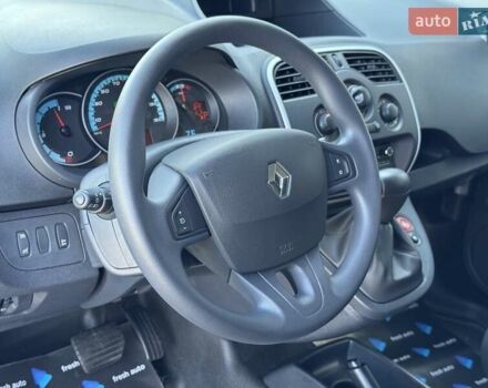 Белый Рено Кенгу, объемом двигателя 0 л и пробегом 39 тыс. км за 10500 $, фото 15 на Automoto.ua