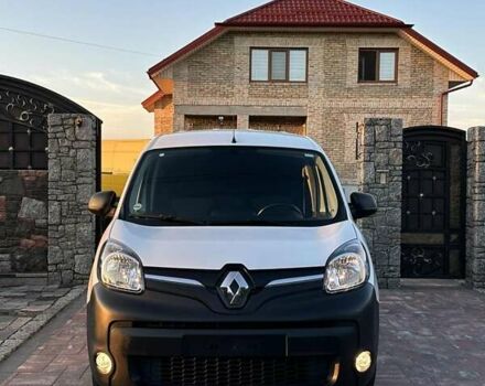 Білий Рено Кєнгу, об'ємом двигуна 0 л та пробігом 35 тис. км за 9700 $, фото 4 на Automoto.ua
